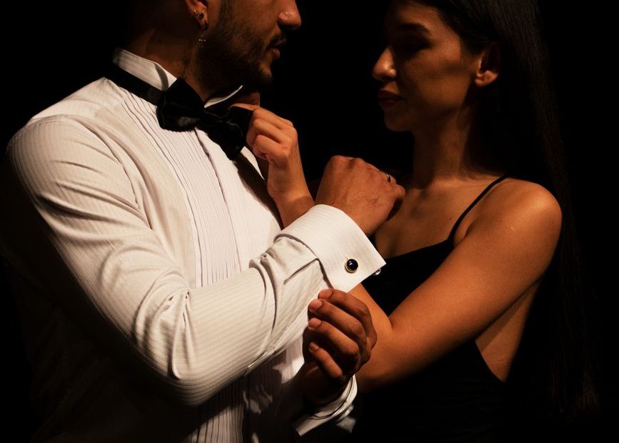 Pareja abrazada